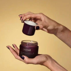 CAUDALIE Premier Cru Die Creme 50 Ml -Kosmetikgeschäft 2575167 CAUDALIE Premier Cru Die Creme 50 ml.8b41fd79